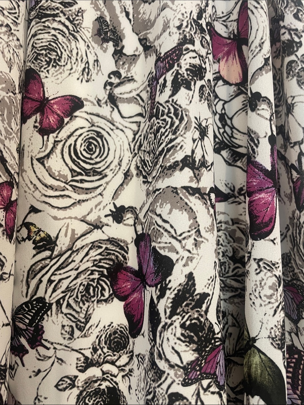 CJ Banks Floral  Butterfly Print A-Line Skirt Lavenders whites, Waist 21 1/2" - Picture 2 of 9